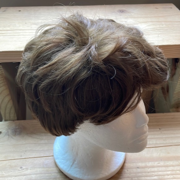 NWT 8” medium brown unisex x short hair wig bangs wavy soft mens wig messy crown - Picture 12 of 16